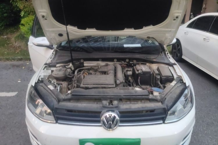 Used Volkswagen Golf 2016 230TSI Automatic Comfort Version Engine Bay