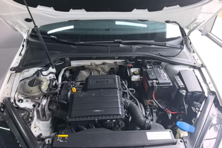 Used Volkswagen Golf 2016 1.6L Automatic Comfort Model Engine Bay