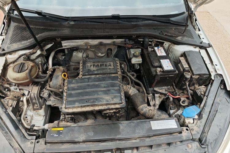 Used Volkswagen Golf 2016 1.6L Manual Fashion Edition Engine Bay
