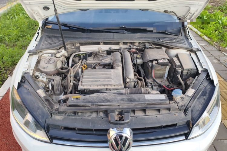 Used Volkswagen Golf 2016 230TSI Automatic Comfort Version Engine Bay