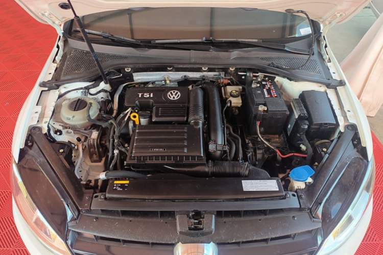 Used Volkswagen Golf 2016 230TSI Automatic Comfort Version Engine Bay