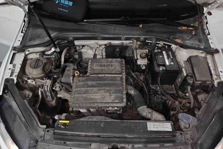 Used Volkswagen Golf 2016 1.6L Automatic Fashion Model Engine Bay