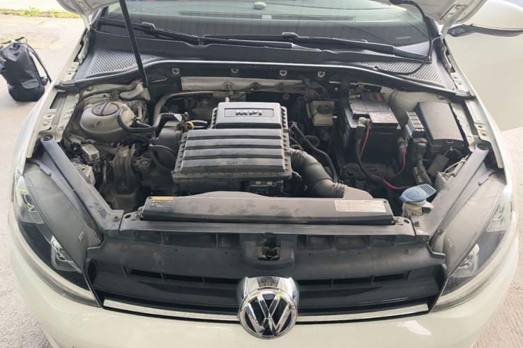 Used Volkswagen Golf 2016 1.6L Automatic Comfort Model Engine Bay