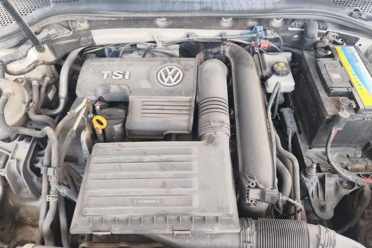 Used Volkswagen Golf 2016 230TSI Automatic Comfort Version Engine Bay