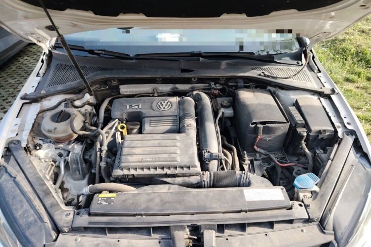 Used Volkswagen Golf 2016 1.4TSI Automatic R-Line Engine Bay