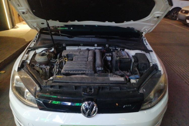 Used Volkswagen Golf 2016 230TSI Automatic Comfort Version Engine Bay