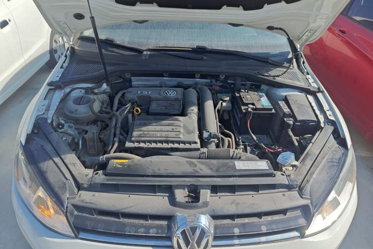 Used Volkswagen Golf 2016 230TSI Manual Comfort Version Engine Bay