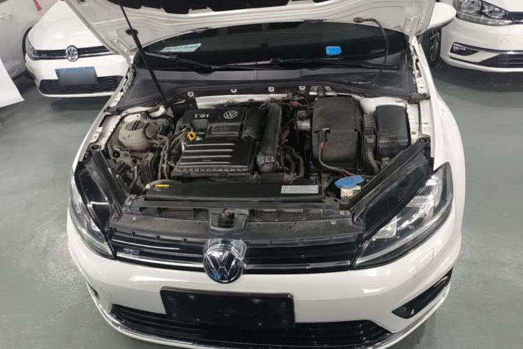 Used Volkswagen Golf 2016 1.4TSI Automatic R-Line Engine Bay