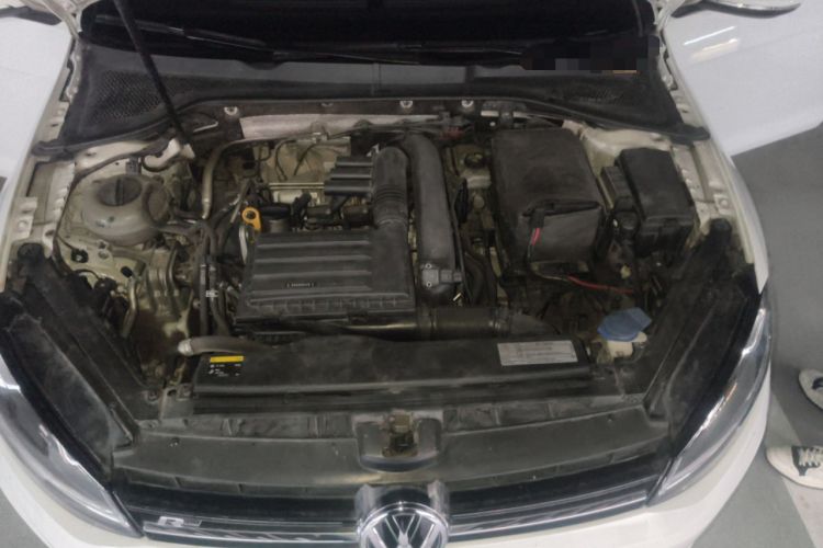 Used Volkswagen Golf 2016 1.4TSI Automatic R-Line Engine Bay