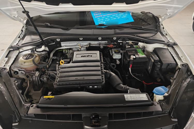 Used Volkswagen Golf 2016 1.6L Manual Fashion Edition Engine Bay