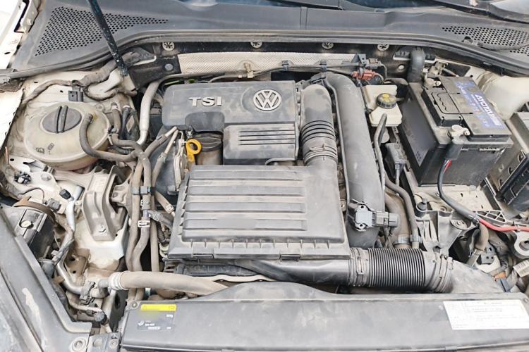 Used Volkswagen Golf 2016 230TSI Automatic Comfort Version Engine Bay