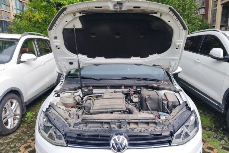 Used Volkswagen Golf 2016 1.6L Automatic Comfort Model Engine Bay