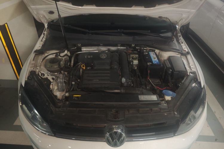 Used Volkswagen Golf 2016 230TSI Automatic Comfort Version Engine Bay