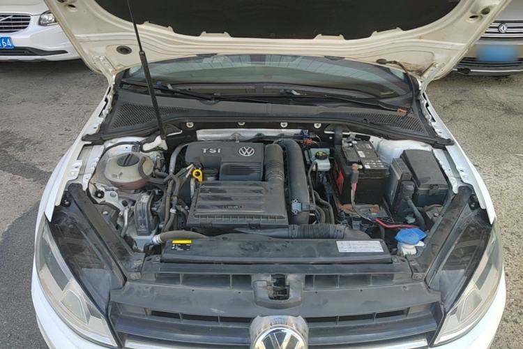 Used Volkswagen Golf 2016 230TSI Automatic Comfort Version Engine Bay