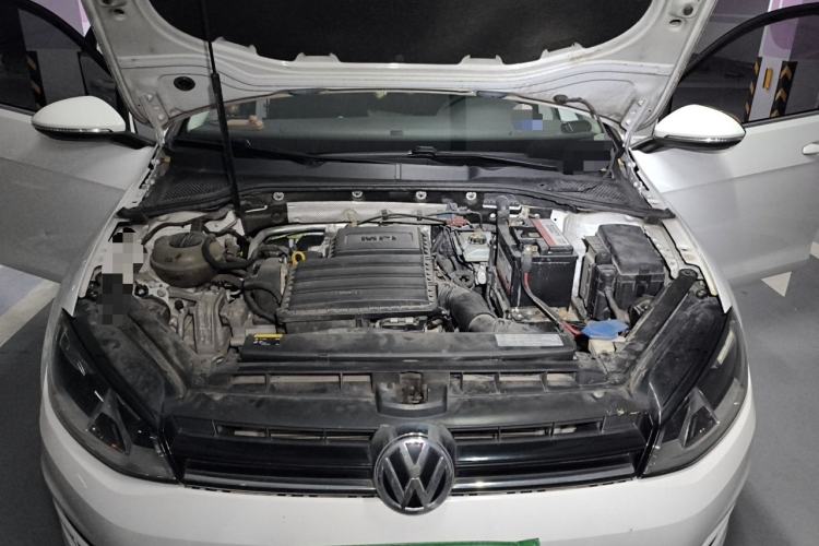 Used Volkswagen Golf 2016 1.6L Automatic Comfort Model Engine Bay
