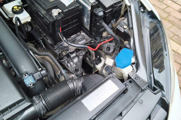 Used Volkswagen Golf 2016 230TSI Automatic Comfort Version Engine Bay Left