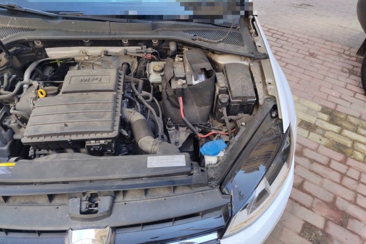 Used Volkswagen Golf 2016 1.6L Automatic Comfort Model Engine Bay Left