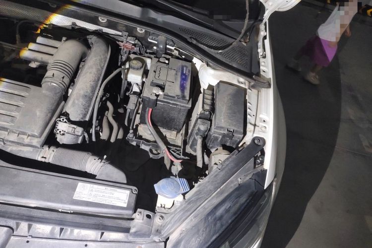 Used Volkswagen Golf 2016 230TSI Automatic Comfort Version Engine Bay Left