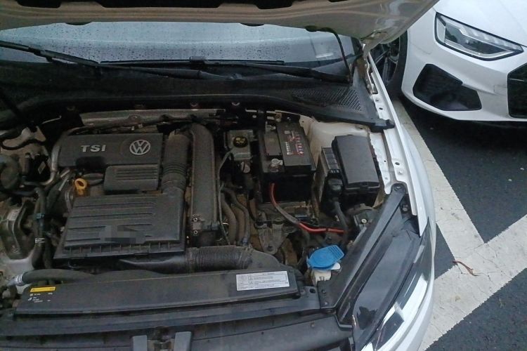 Used Volkswagen Golf 2016 230TSI Automatic Comfort Version Engine Bay Left