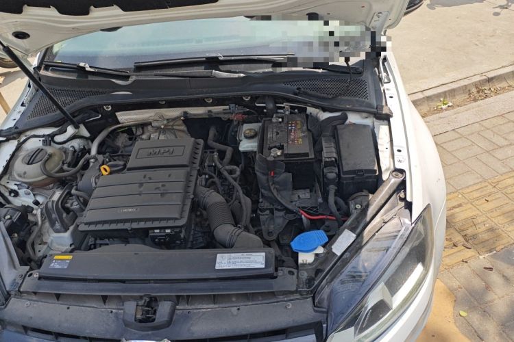 Used Volkswagen Golf 2016 1.6L Manual Fashion Edition Engine Bay Left
