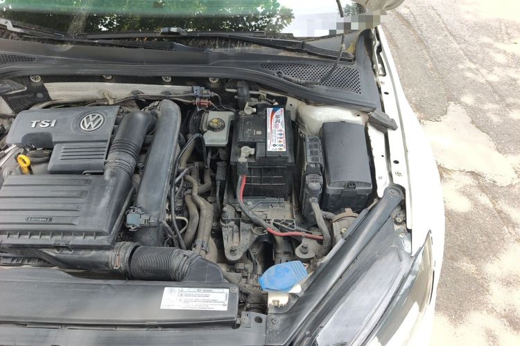 Used Volkswagen Golf 2016 230TSI Automatic Comfort Version Engine Bay Left