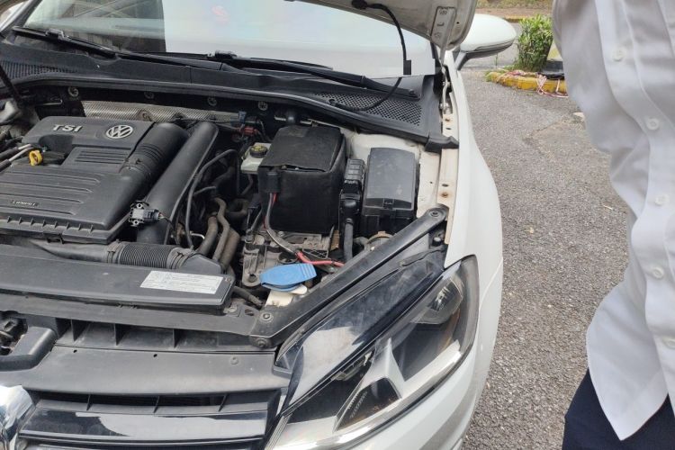 Used Volkswagen Golf 2016 230TSI Automatic Luxury Version Engine Bay Left