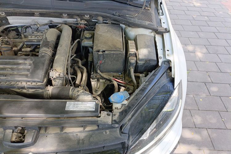 Used Volkswagen Golf 2016 1.4TSI Automatic R-Line Engine Bay Left