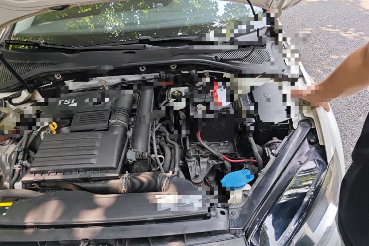 Used Volkswagen Golf 2016 230TSI Automatic Comfort Version Engine Bay Left