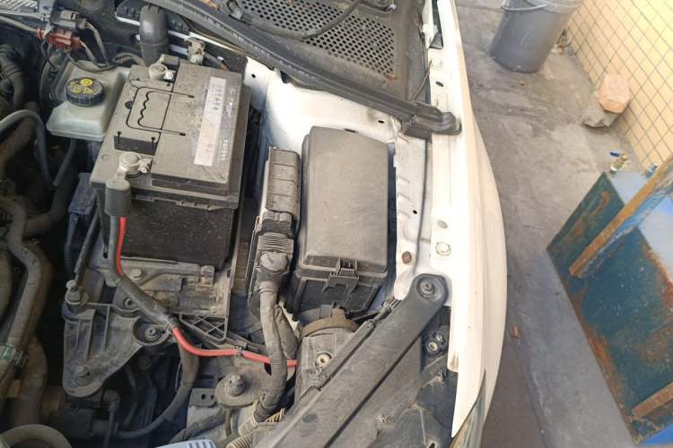 Used Volkswagen Golf 2016 230TSI Automatic Comfort Version Engine Bay Left