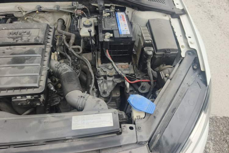 Used Volkswagen Golf 2016 1.6L Automatic Comfort Model Engine Bay Left