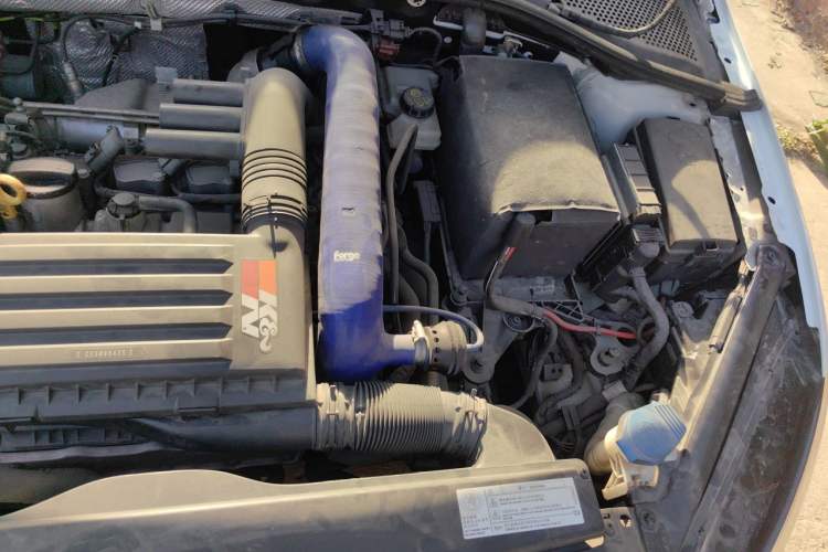 Used Volkswagen Golf 2016 1.4TSI Automatic R-Line Engine Bay Left