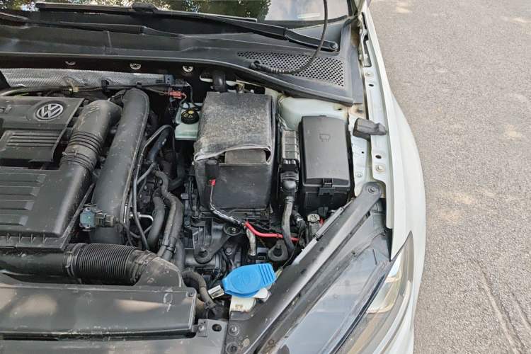 Used Volkswagen Golf 2016 1.4TSI Automatic R-Line Engine Bay Left