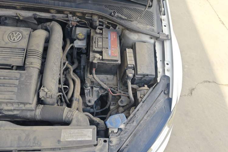 Used Volkswagen Golf 2016 230TSI Automatic Comfort Version Engine Bay Left