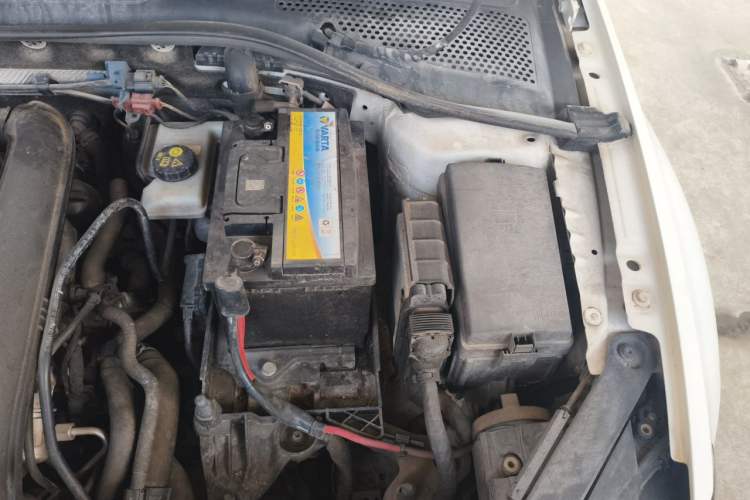 Used Volkswagen Golf 2016 230TSI Automatic Comfort Version Engine Bay Left