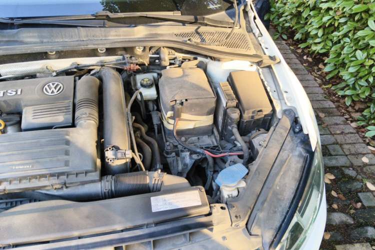 Used Volkswagen Golf 2016 230TSI Automatic Comfort Version Engine Bay Left