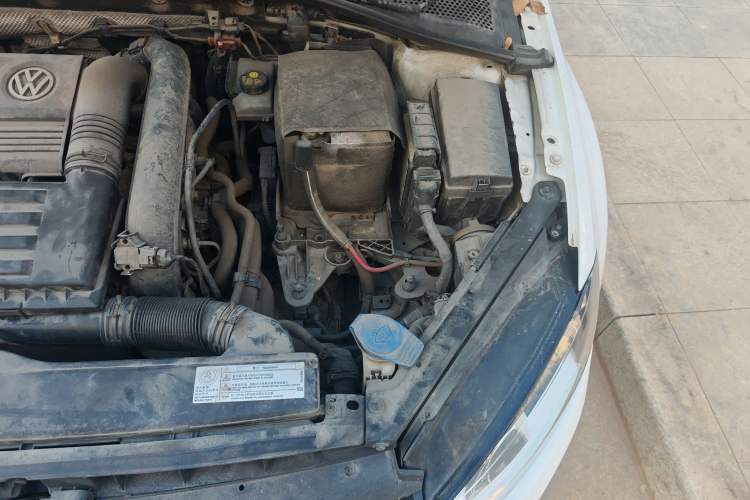 Used Volkswagen Golf 2016 230TSI Automatic Comfort Version Engine Bay Left