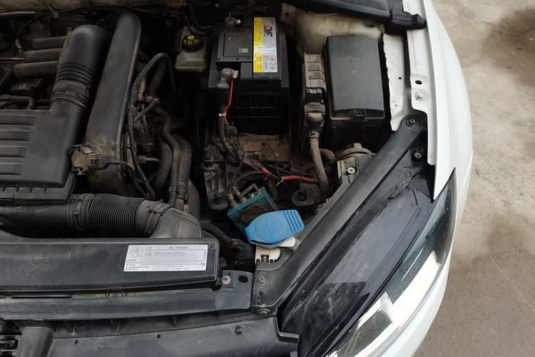 Used Volkswagen Golf 2016 230TSI Automatic Comfort Version Engine Bay Left