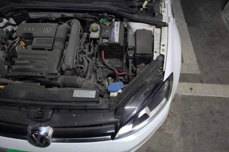 Used Volkswagen Golf 2016 230TSI Automatic Comfort Version Engine Bay Left