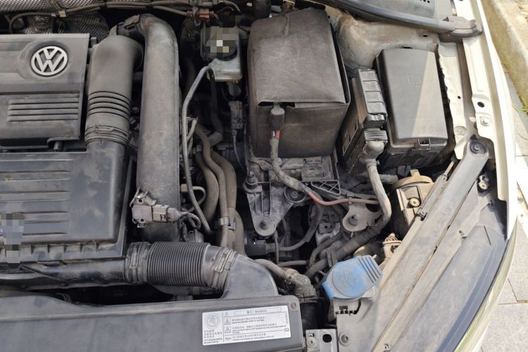 Used Volkswagen Golf 2016 230TSI Automatic Luxury Version Engine Bay Left