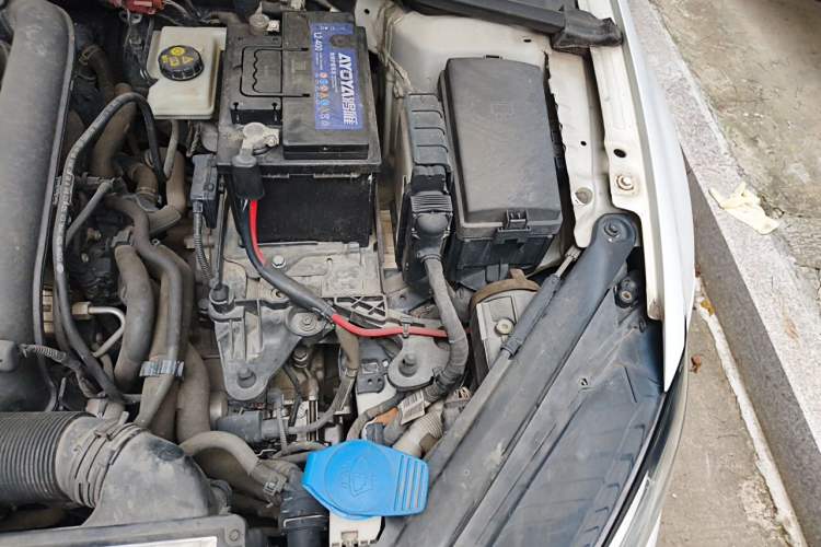 Used Volkswagen Golf 2016 230TSI Automatic Comfort Version Engine Bay Left