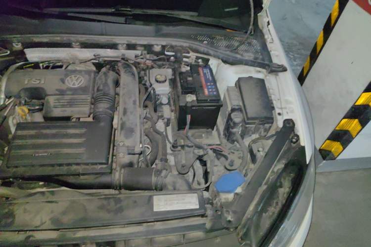 Used Volkswagen Golf 2016 230TSI Automatic Comfort Version Engine Bay Left