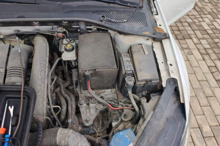 Used Volkswagen Golf 2016 1.4 TSI 25th Anniversary Edition Engine Bay Left