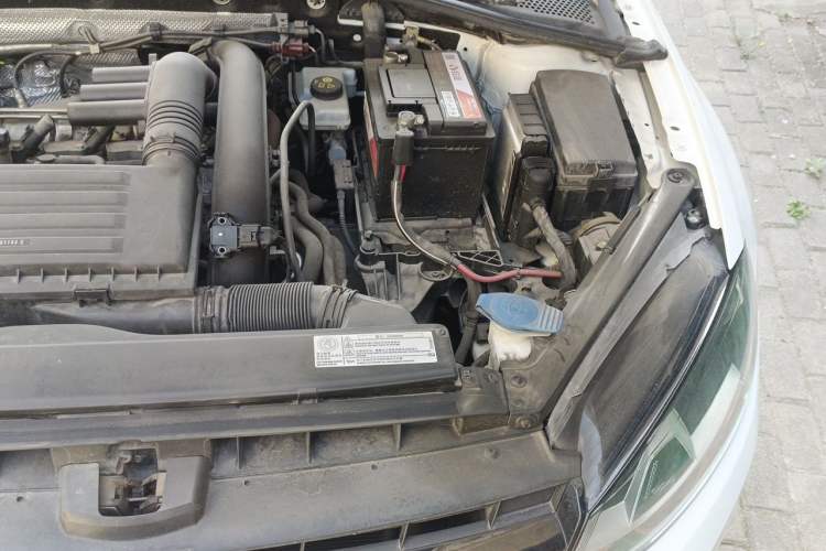 Used Volkswagen Golf 2016 230TSI Automatic Comfort Version Engine Bay Left
