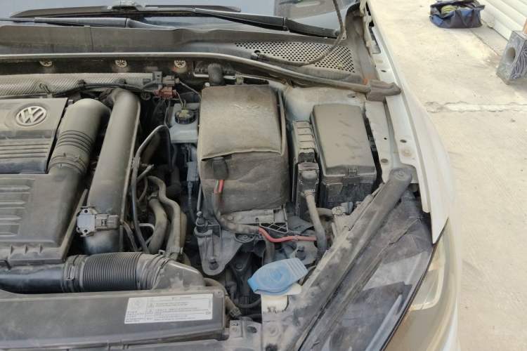 Used Volkswagen Golf 2016 1.4TSI Automatic R-Line Engine Bay Left