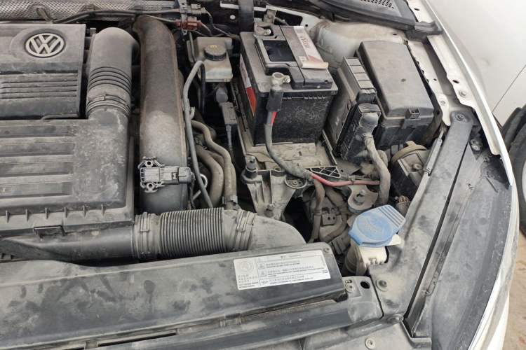 Used Volkswagen Golf 2016 230TSI Automatic Comfort Version Engine Bay Left