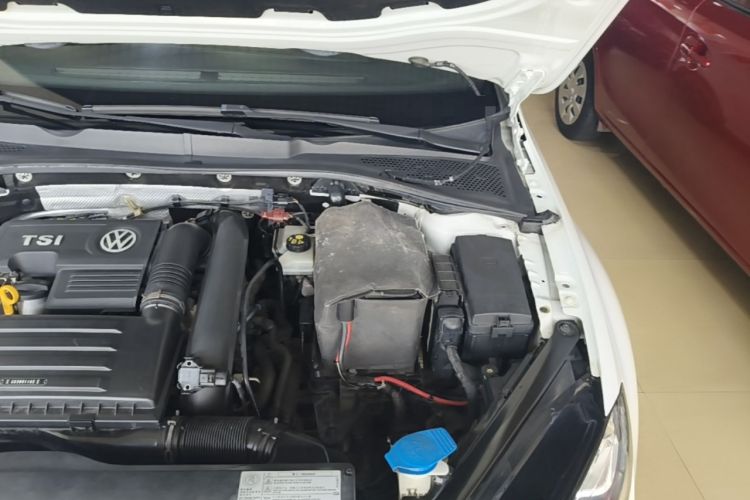 Used Volkswagen Golf 2016 1.4TSI Automatic R-Line Engine Bay Left