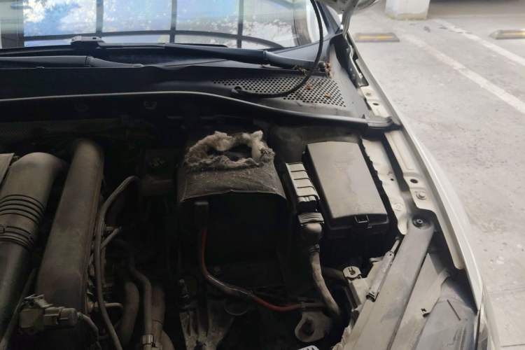 Used Volkswagen Golf 2016 1.4 TSI 25th Anniversary Edition Engine Bay Left