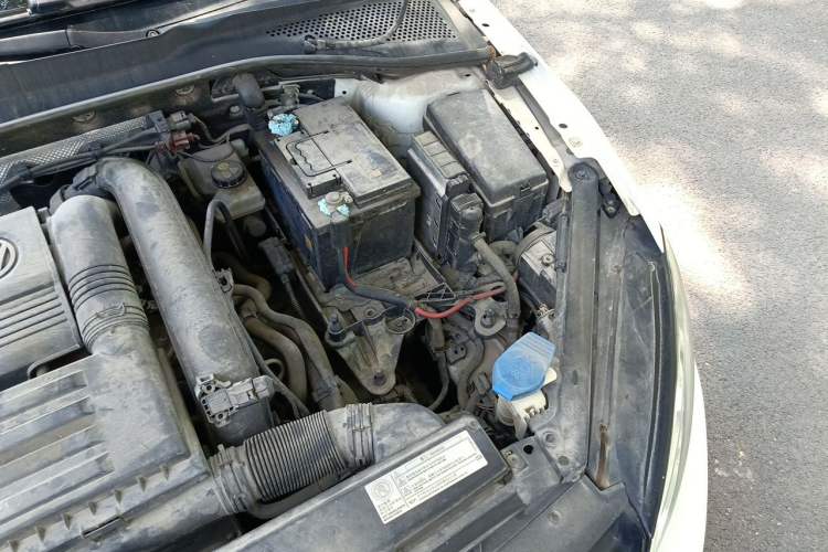 Used Volkswagen Golf 2016 230TSI Automatic Comfort Version Engine Bay Left