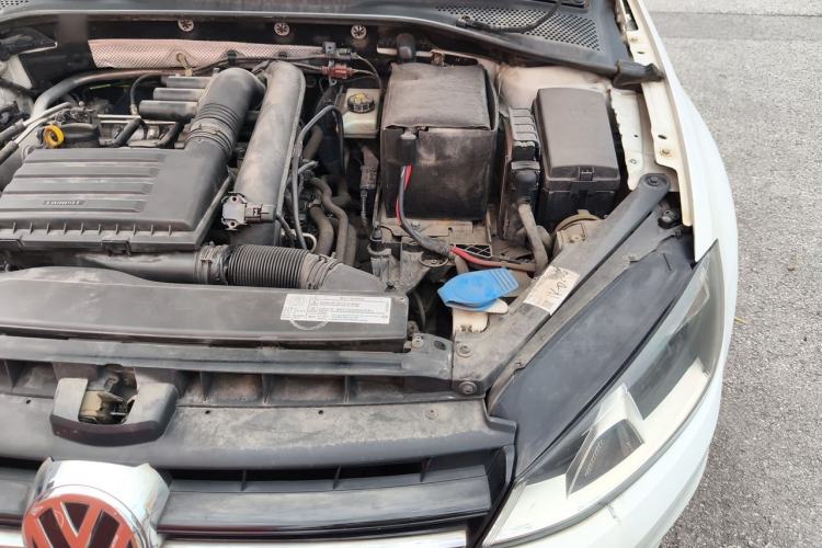 Used Volkswagen Golf 2016 230TSI Automatic Comfort Version Engine Bay Left