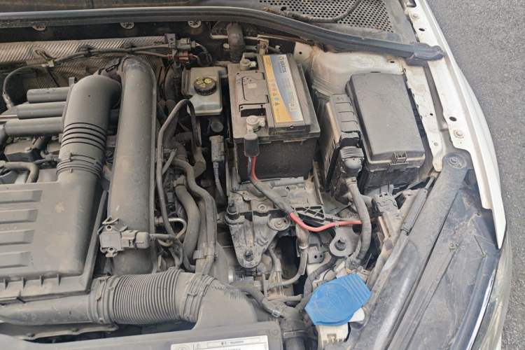 Used Volkswagen Golf 2016 230TSI Automatic Comfort Version Engine Bay Left